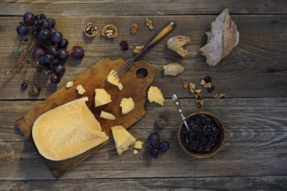 Phô mai ủ chín ngấu lâu