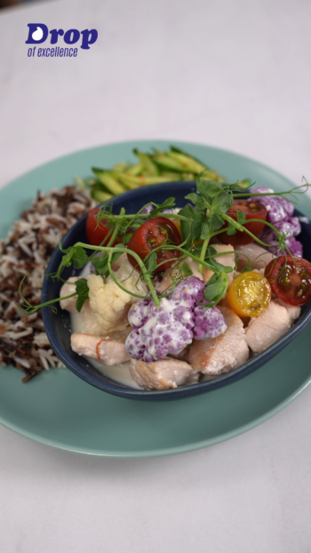 Cà ri sữa ăn kèm salad giòn rụm