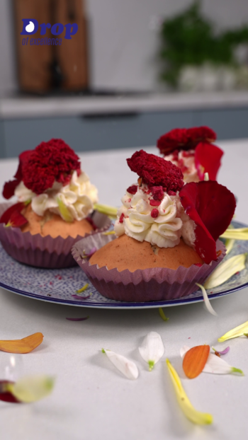 Bánh cupcake sữa chuẩn Instagram với kem mây bồng bềnh